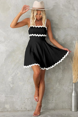 Contrast Square Neck Mini Dress | Forever 40